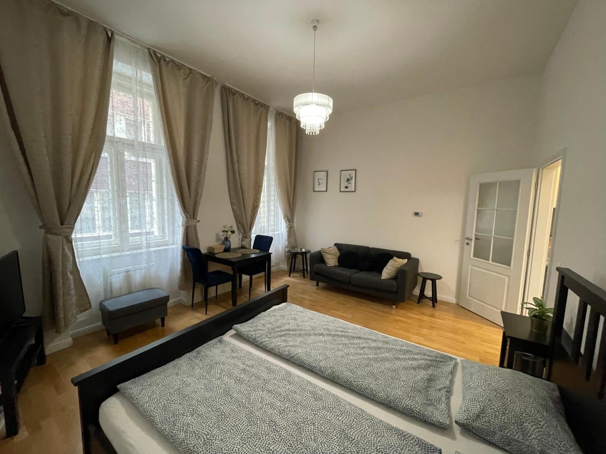 Cosy - Stepanska 1 * Praga